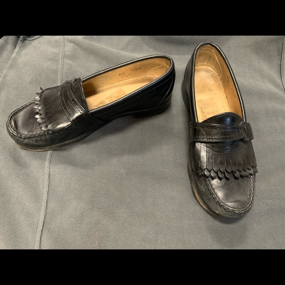 Allen Edmond black dress shoes size 8.5